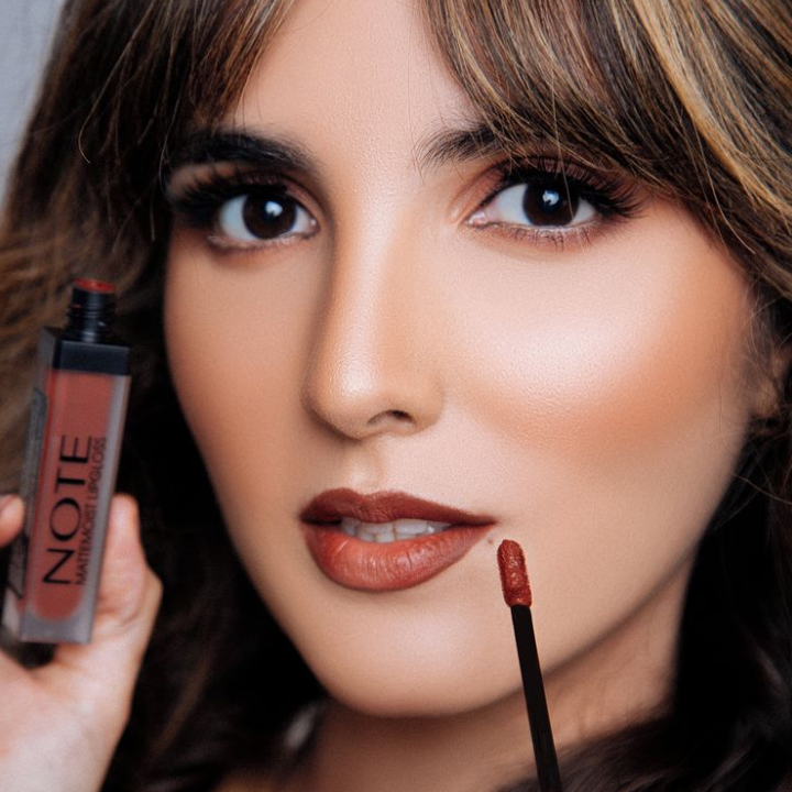Mattemoist Lipgloss - Note Cosmetics Colombia 